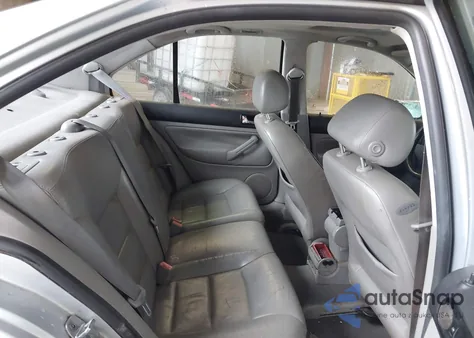 2003 Volkswagen Jetta Gls 2.0L z USA, uszkodzony, nr VIN 3VWSK69M73M004301